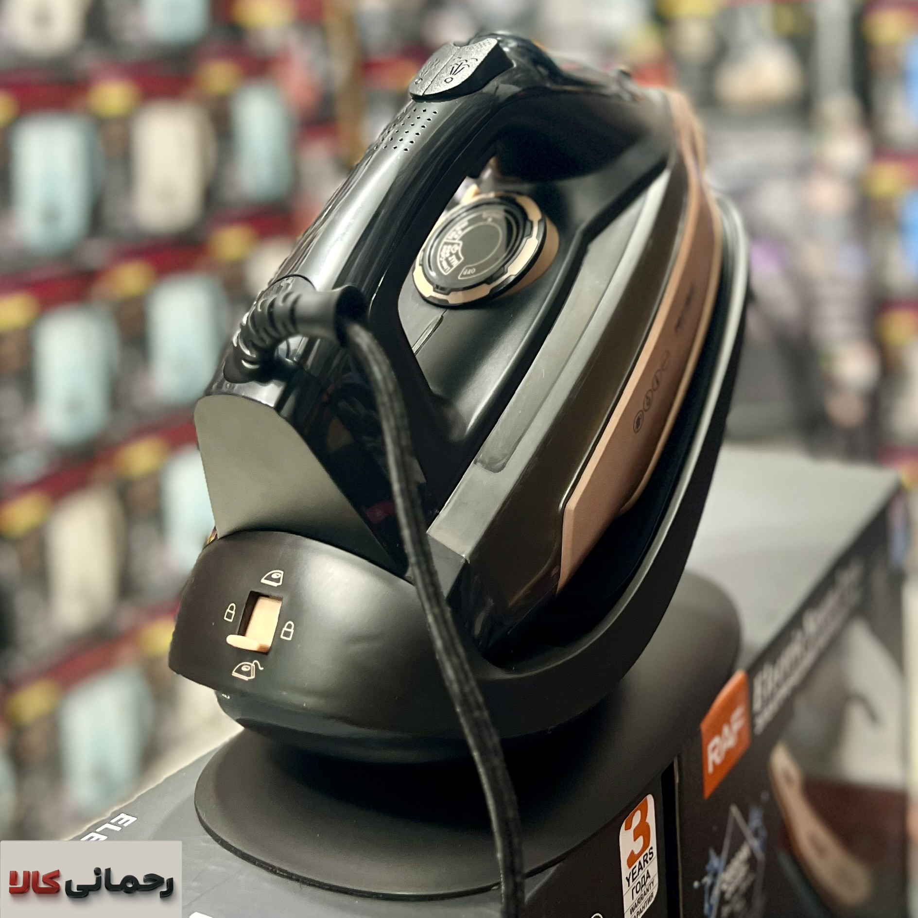 اتو بخار دستی برند RAF مدل R1305 - Image 2